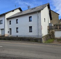 Modernisiertes Einfamilienhaus mit Einliegerwohnung Schmelz zentral
