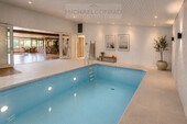 Innenpool KI bearbeitet - 