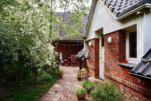 Solide Pflasterarbeiten - Mehrfamilienhaus, Wohnhaus mit 412,00 m² in Ottersberg zum Kaufen