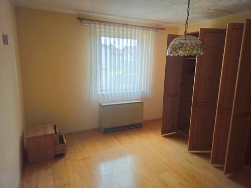 Schlafzimmer - Einfamilienhaus mit 100,00 m&sup2; in Gaimersheim zum Kaufen