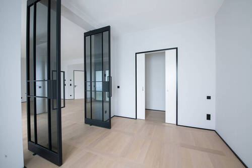 Zimmer 2 - 