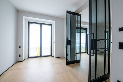 Zimmer 2 - 