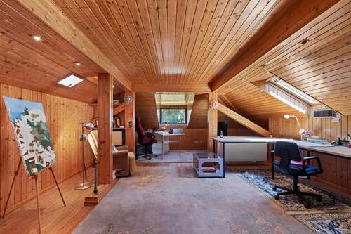 Wohnlich ausgebautes Dachgeschoss - 