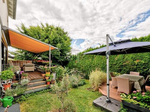 Terrasse mit Zugang zum Garten - 