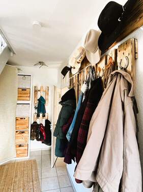 EG Flur h.jpeg - 6 Zimmer Einfamilienhaus zum Kaufen in Malsburg-Marzell