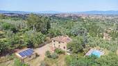 Bild 1 - Energetisch hochwertig saniertes Anwesen mit Gästehaus, Garage und Pool I Immobilie Toskana