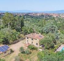 Energetisch hochwertig saniertes Anwesen mit Gästehaus, Garage und Pool I Immobilie Toskana - Monte San Savino Energetisch hochwertig saniertes Anwesen mit Gästehaus, Garage und Pool I Immobilie Toskana - Monte San Savino