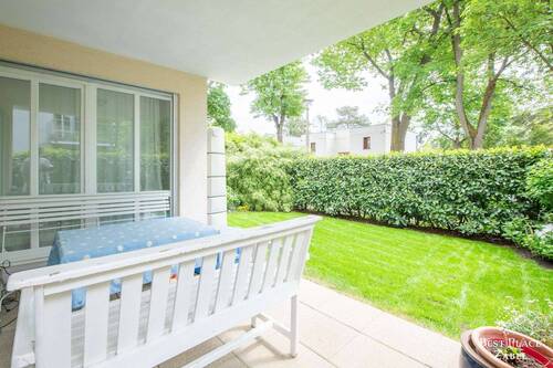 Terrasse - 7 Zimmer Doppelhaushälfte zum Kaufen in Kleinmachnow