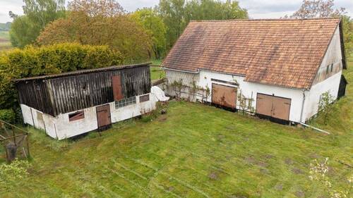 Schuppen und Scheune - 