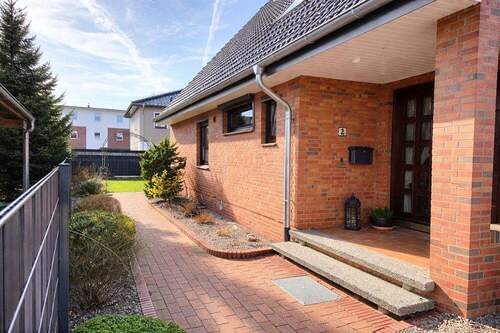 Weg in den Garten - Einfamilienhaus mit 139,00 m&sup2; in Westerrönfeld zum Kaufen