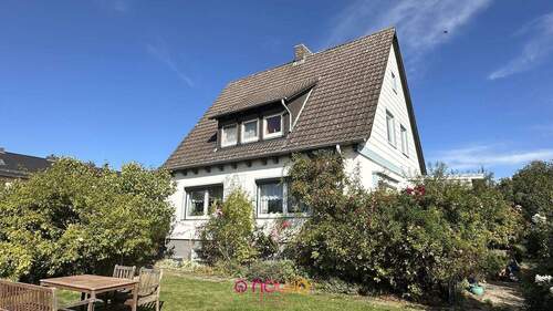 Ansicht vorn - Viel Wohnraum für wenig Geld! - Schönes Einfamilienhaus mit Ausbaureserve in SZ Ringelheim