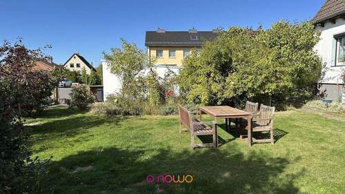 Garten vorn - 5 Zimmer Einfamilienhaus in Salzgitter