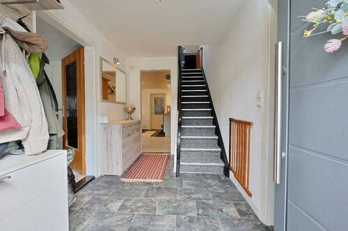 Eingangsbereich - Einfamilienhaus mit 130,00 m² in Laupheim zum Kaufen