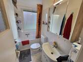 Vollbad/WC nit Fenster - Etagenwohnung mit 56,60 m&sup2; in Lübeck-St. Jürgen zur Miete