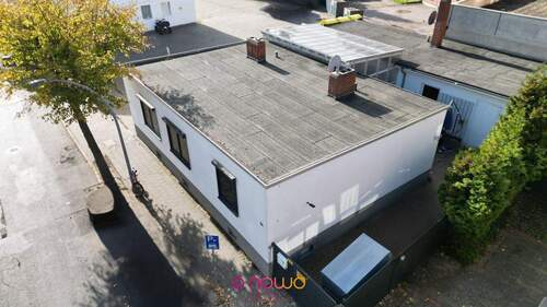 Vogelperspektive - Zwei Häuser, tausend Pläne: Wohnen & Arbeiten, Mehrgenerationen inkl. Wintergarten und Garage