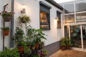Idee Terrasse / Eingangsbereich - (KI generiert) - 