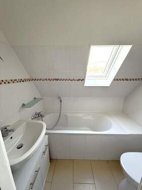 zeitgemäßes Wannenbad - 