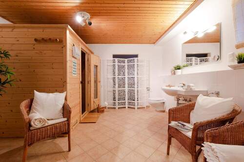 Sauna / Wellnessbereich im Gartengeschoss - 