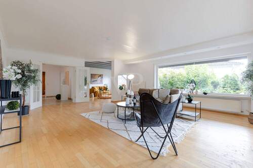 Großzügiges, repräsentatives Wohnen - Einfamilienhaus mit 329,30 m² in Glashütten zum Kaufen