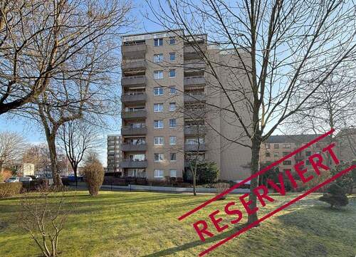RESERVIERT! - RESERVIERT: Freie Lieferung: 2-Zi.-Wohnung mit Balkon, Aufzug und TG-Stellplatz nahe der FHH Wedel