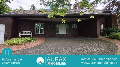 Außenansicht Straßenseite - Großzügiges Anwesen mit 328 m² Wohnfläche, Einliegerwohnung und parkähnlichem Grundstück in Aurich-Egels