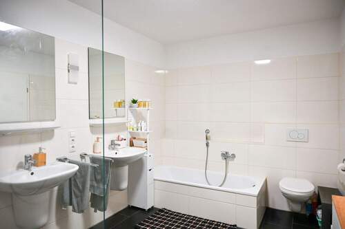 Badezimmer Mietshaus - 