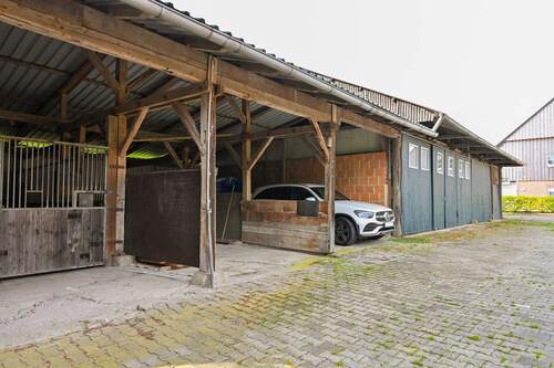 Hofansicht Schuppen - 