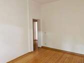 Zimmer 2 zum Flur - 2 Zimmer Etagenwohnung in Leipzig