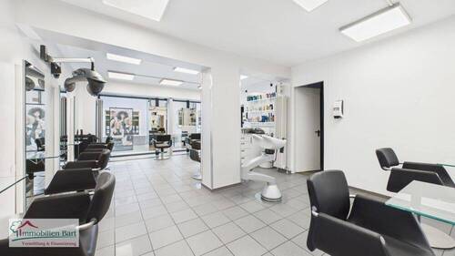 Salon - 4 Zimmer Mehrfamilienhaus, Wohnhaus in Saarburg