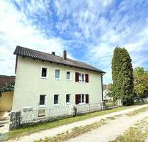 Charmantes 2-Familienhaus mit großem Grundstück in Riedenburg!