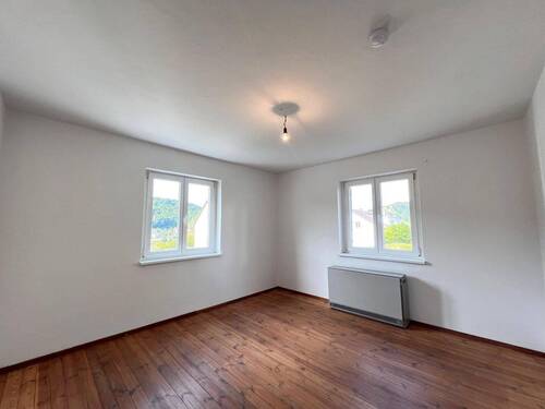 Wohn-/o. Schlafzimmer - Mehrfamilienhaus, Wohnhaus mit 143,00 m&sup2; in Riedenburg zum Kaufen