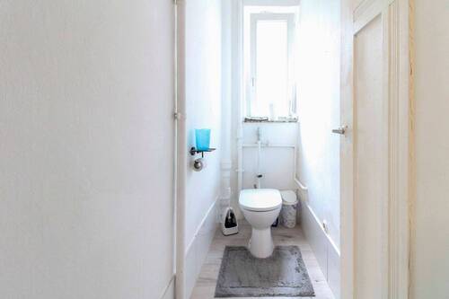 WC - 