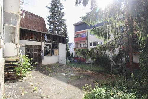 Hinterhof - 