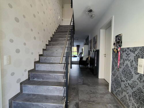 Eingang / Flur / Treppe - 