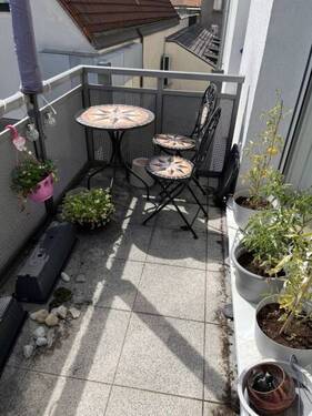 Balkon - 2 Zimmer Etagenwohnung zur Miete in Erlangen
