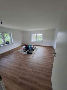 Wohnzimmer - 3 Zimmer Etagenwohnung zur Miete in Behrendorf