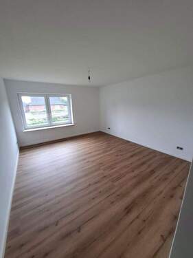 Schlaf-/Arbeitszimmer Südseite - 3 Zimmer Etagenwohnung in Behrendorf