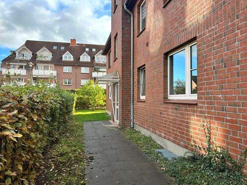 Hauseingang - 2 Zimmer Etagenwohnung zum Kaufen in Buchholz in der Nordheide