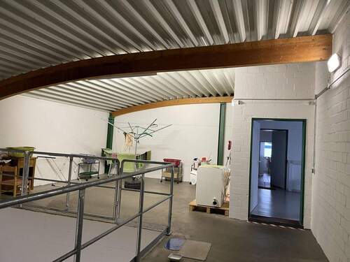 Übergang zum Wohngebäude - 