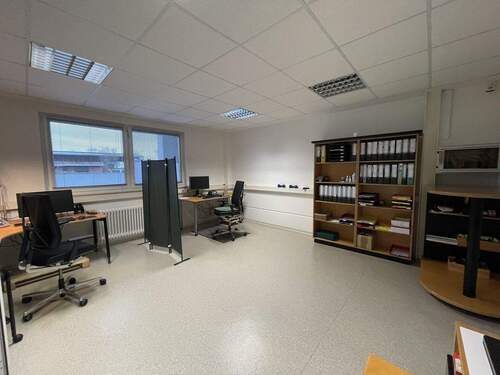 Büro 1 - 