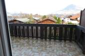 Balkon mit Blick in die Berge - Wirklich bezahlbar und beziehbar