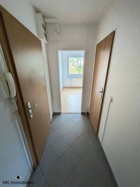 Flur - Etagenwohnung mit 56,00 m² in Chemnitz zur Miete