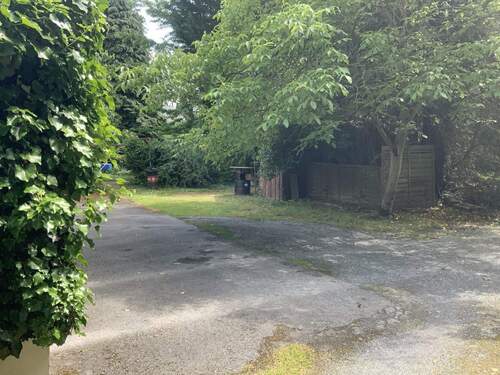 Stellfläche Garagenhof - 