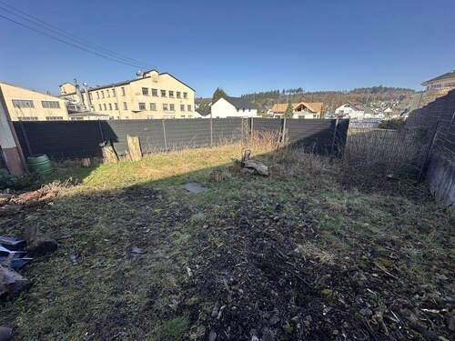 Garten - Einfamilienhaus mit 110,00 m&sup2; in Ransbach-Baumbach zum Kaufen