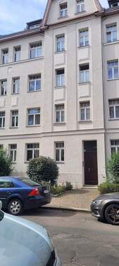 Hausansicht - schicke, ruhige 2 RWG im Südwesten von Leipzig