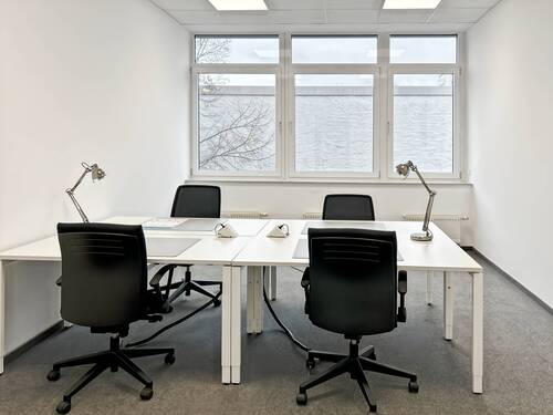 HQ_FRANKFURT, Neu-Isenburg_Germany_Centre 2799_Off - Privater Büroraum für 3 Personen 15 sqm in HQ Dornhofstraße