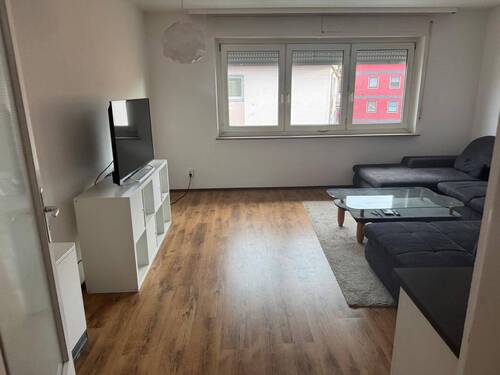 Wohnzimmer 
- Etagenwohnung mit 75,00 m² in Nürnberg zur Miete