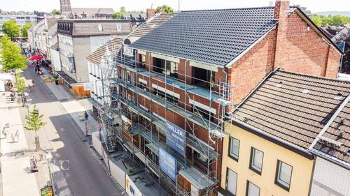 Luftaufnahme - 1 Zimmer Mehrfamilienhaus, Wohnhaus zum Kaufen in Eschweiler