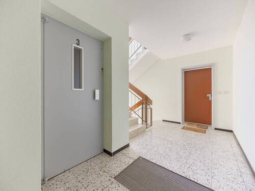 14 Aufzug - Treppenhaus - 