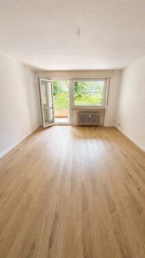 Bild 2 - 2 Zimmer Etagenwohnung zur Miete in Oberursel